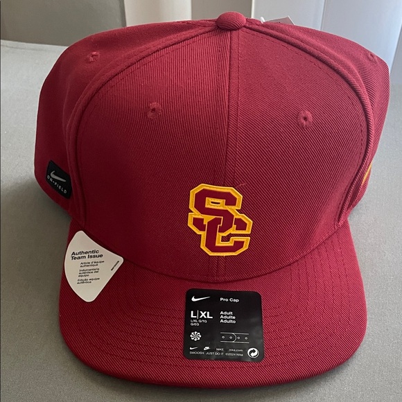 Nike Maroon Cap with Yellow Emblem - Picture 1 of 4